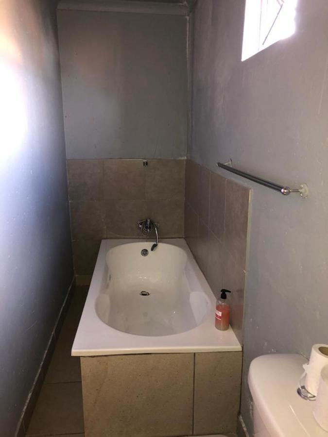 Fgm Guesthouse 2 Alberton Ngoại thất bức ảnh
