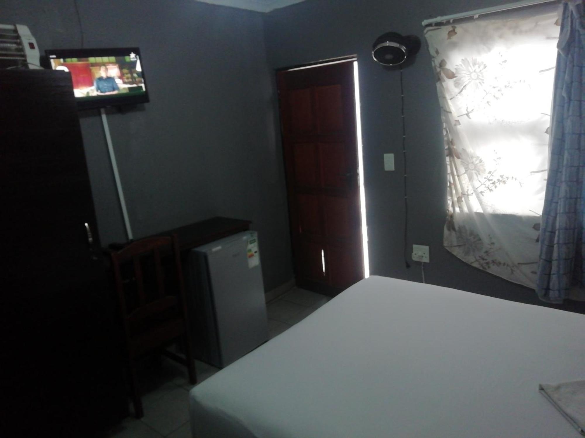 Fgm Guesthouse 2 Alberton Phòng bức ảnh